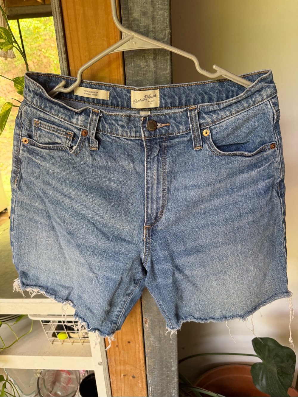 Universal Thread Medium Blue Vintage Bermuda Frayed Hem Denim Shorts